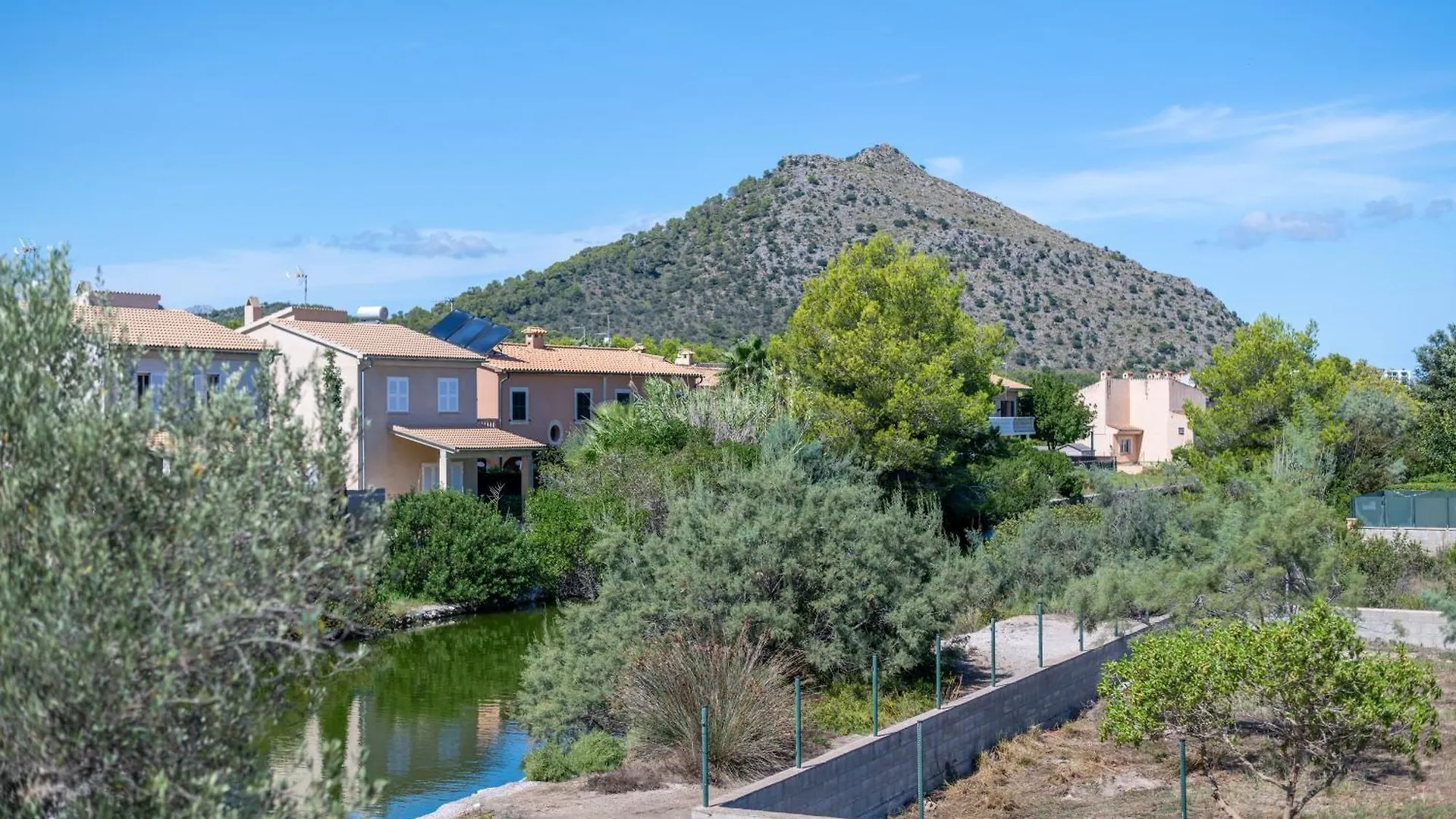 Que Bo Villa Alcudia